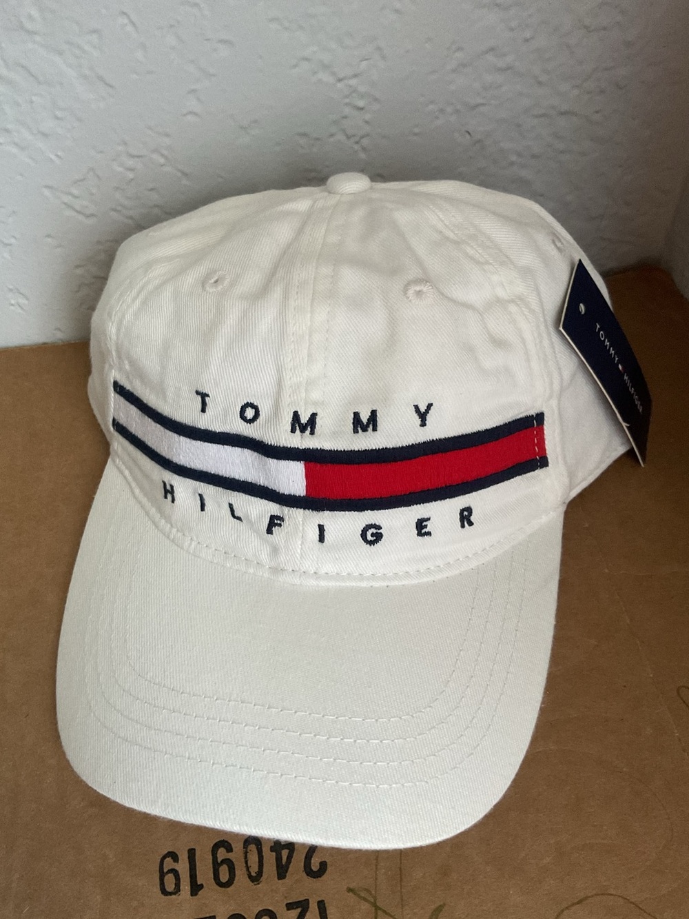 Tommy Hilfiger White Cotton Baseball Cap with Red & Navy Accent